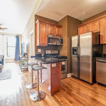 Lovely 2 Bed 3 Miles From Dt W Free Parking Chicago Ngoại thất bức ảnh