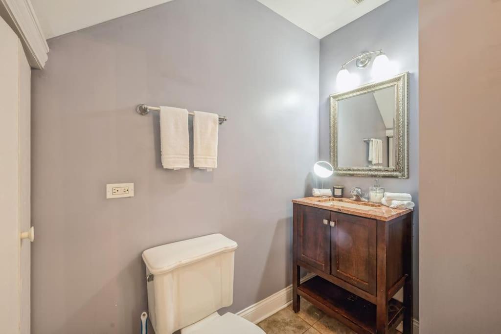 Lovely 2 Bed 3 Miles From Dt W Free Parking Chicago Ngoại thất bức ảnh