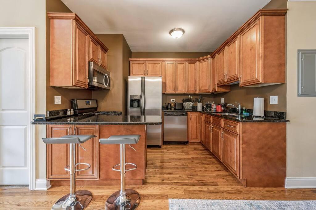 Lovely 2 Bed 3 Miles From Dt W Free Parking Chicago Ngoại thất bức ảnh