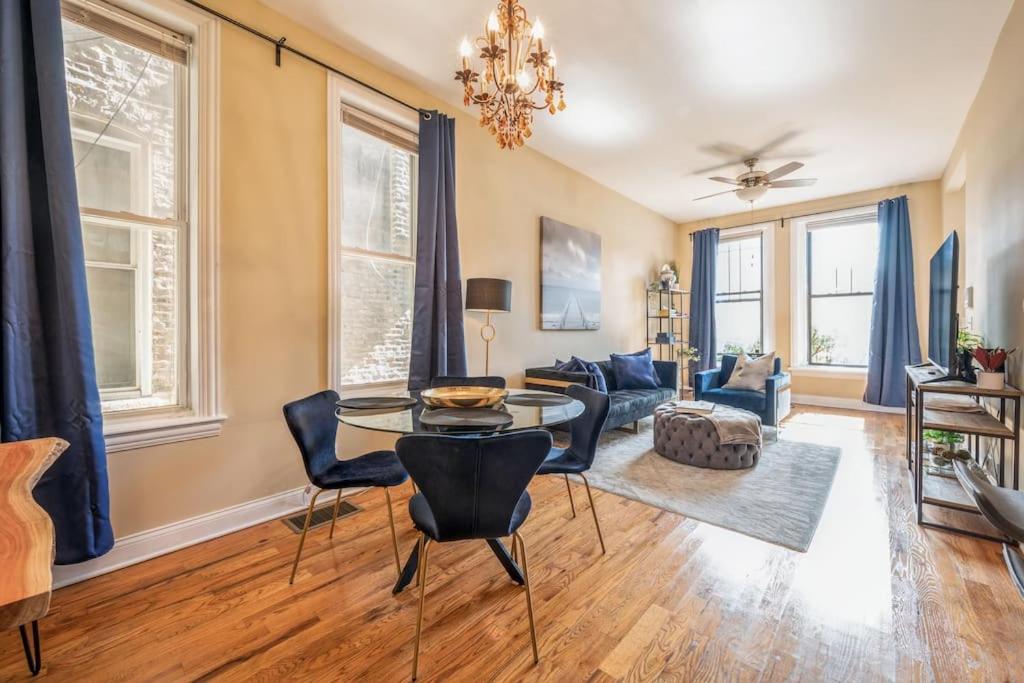 Lovely 2 Bed 3 Miles From Dt W Free Parking Chicago Ngoại thất bức ảnh